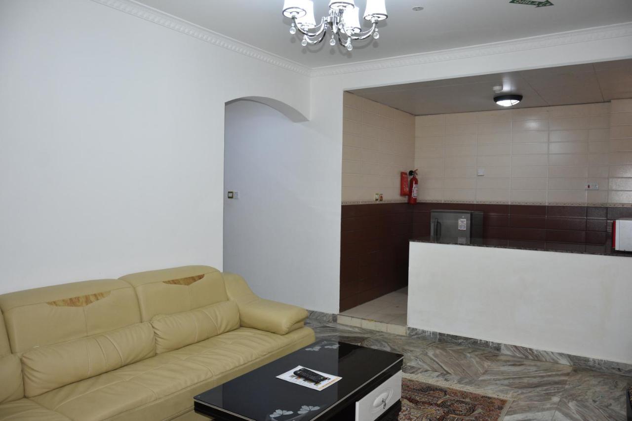 Royal Appartement Al Huwayl